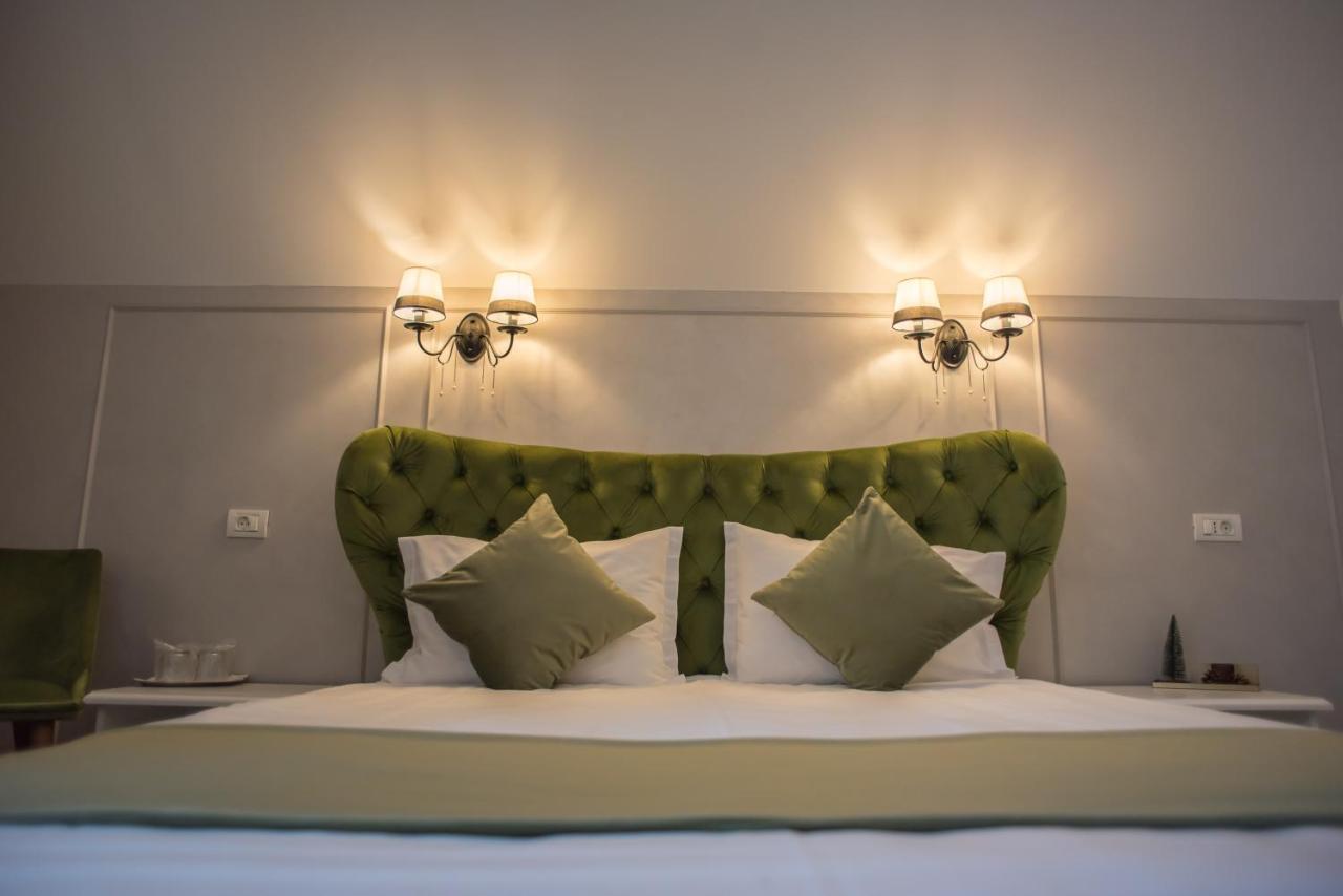 Boga Rooms ซินายา ภายนอก รูปภาพ